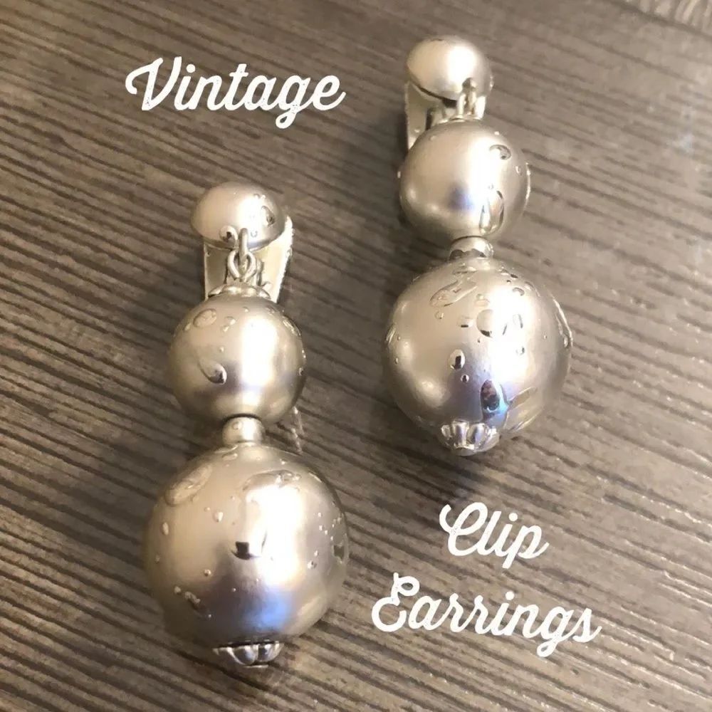 Vintage Weeping Splatter Beaded Clip Earrings Silvertone